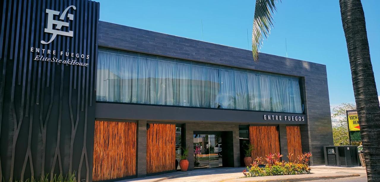 Villa Aurora Beautiful Beachfront Apartment Cancun Exterior photo